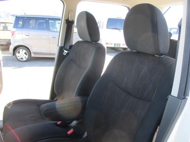 ｅＫカスタム Ｔ　４ＷＤ　ターボ　純正ナビ　ＴＶ　バックカメラ　運転席シートヒーター　ＨＩＤヘッド　フロントフォグ　社外アルミホイール　オイル交換済み（15枚目）