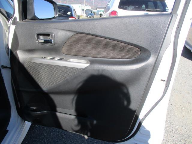 ｅＫカスタム Ｔ　４ＷＤ　ターボ　純正ナビ　ＴＶ　バックカメラ　運転席シートヒーター　ＨＩＤヘッド　フロントフォグ　社外アルミホイール　オイル交換済み（64枚目）