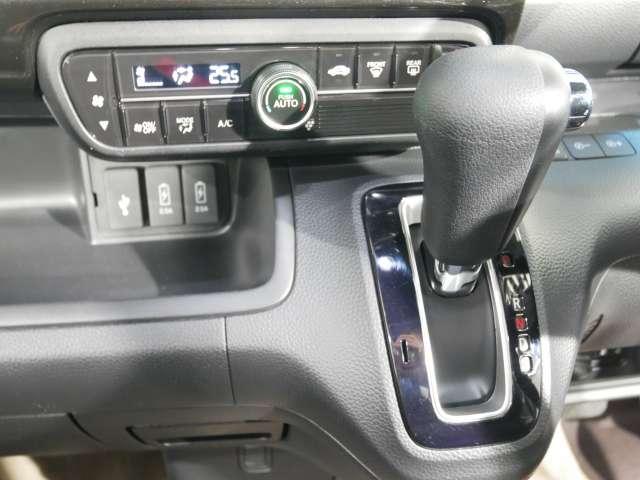G・Lターボホンダセンシング 純正7インチナビ 両側電動ドア ETC セキュリティ Aクルーズ ナビTV 左右電動スライドドア 地デジ サイドSRS ABS ターボ車 LEDライト メモリナビ ETC AW オートエアコン Bモニ(17枚目)