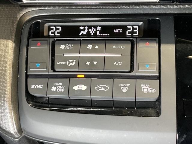 ステップワゴンスパーダ スパーダホンダセンシング　プリクラッシュセーフティー　両電動スライドドア　地デジＴＶ　リアカメラ　スマ－トキ－　ＶＳＡ　三列シート　盗難防止システム　アイドリングＳ　ＬＥＤヘッドライ　クルコン　ＰＣＳ　ワンオ－ナ－　ＥＴＣ装備（33枚目）