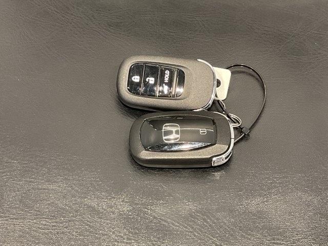 ＺＲ－Ｖ ｅ：ＨＥＶＺ特別仕様車ブラックスタイル　アラウンドビューモニター　ＬＥＤヘッドランプ　スマ－トキ－　クルコン　ＥＴＣ車載器　ドライブレコーダー　シートヒーター　本革シート　バックカメラ　盗難防止装置（35枚目）