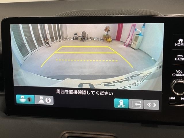 ヴェゼル ｅ：ＨＥＶＺ　衝突回避支援ブレーキ機能　パノラミックビューモニター　スマキ　Ｐトランク　フルオートエアコン　Ｄレコ　エアバッグ　両席エアバック　Ｒカメ　パワーウィンドウ　ＬＥＤランプ　クルーズＣ（24枚目）