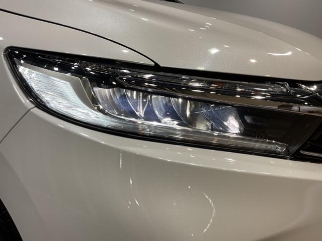 シャトル ハイブリッドZホンダセンシング いまコレ+新品マット付 衝突軽減 カーテンエアバック LEDライト 前席シートヒーター イモビ Bカメラ クルコン DVD パワーウィンドウ ナビTV 地デジ ETC スマートキー オートエアコン(11枚目)