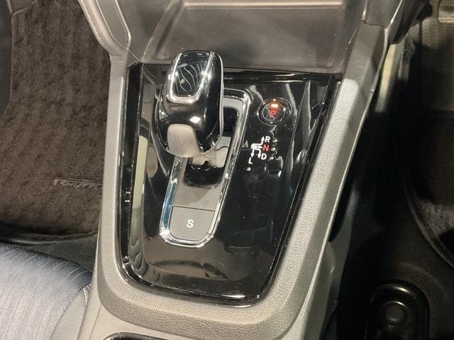 シャトル ハイブリッドZホンダセンシング いまコレ+新品マット付 衝突軽減 カーテンエアバック LEDライト 前席シートヒーター イモビ Bカメラ クルコン DVD パワーウィンドウ ナビTV 地デジ ETC スマートキー オートエアコン(16枚目)
