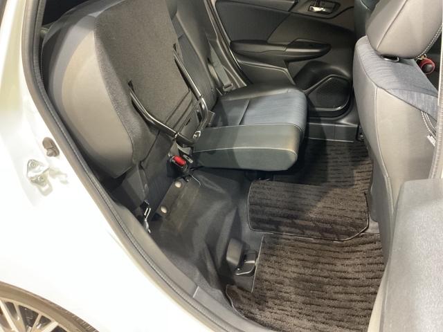 シャトル ハイブリッドZホンダセンシング いまコレ+新品マット付 衝突軽減 カーテンエアバック LEDライト 前席シートヒーター イモビ Bカメラ クルコン DVD パワーウィンドウ ナビTV 地デジ ETC スマートキー オートエアコン(19枚目)