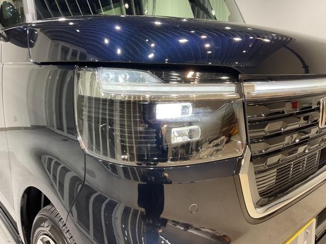 LEDヘッドライトで夜道も安心!