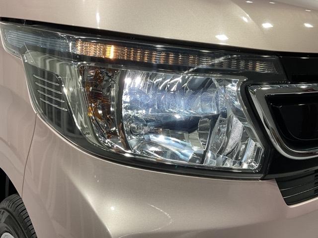 ディスチャージヘッドライトで夜道も安心！