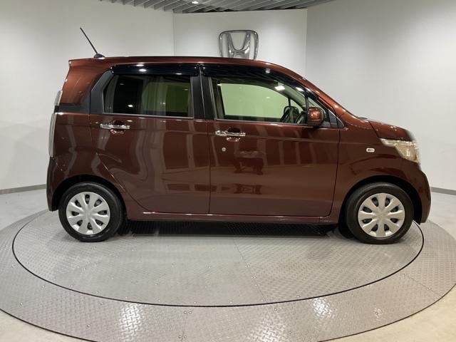 車両状態証明書付き車両です。車両状態を検査員が評価をし、結果を点数で表示しております。１台１台プロの目で事細かにチェックしている車両ですので、ご安心してお買い求めしていだけます。