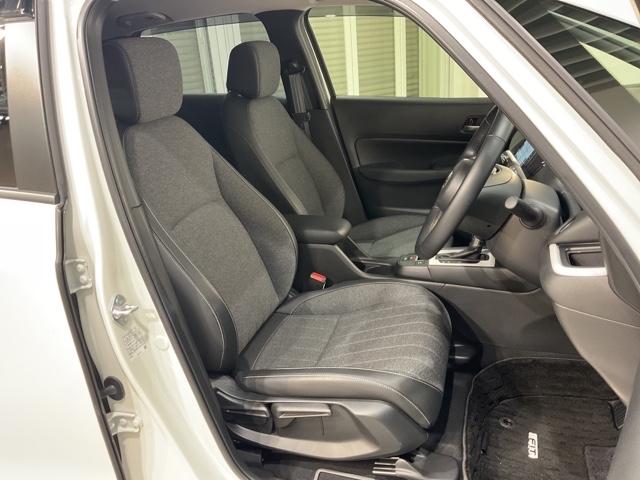 フィット e:HEVホーム 弊社元試乗車 前後誤発進抑制機能 助手席エアバッグ 運転席エアバッグ アイドリングストップ LEDライト バックカメラ ABS サイドエアバッグ オートクルーズコントロール フルセグTV スマートキー(16枚目)