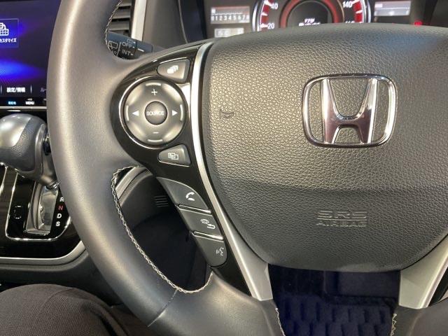 オデッセイ アブソルート・ホンダセンシング LEDヘッドランプ iストップ フルセグテレビ キーフリー バックモニター ナビTV Pシート オートクルーズコントロール ウォークスルー サイドエアバッグ DVD(32枚目)