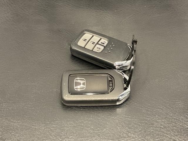 オデッセイ アブソルート・ホンダセンシング LEDヘッドランプ iストップ フルセグテレビ キーフリー バックモニター ナビTV Pシート オートクルーズコントロール ウォークスルー サイドエアバッグ DVD(36枚目)