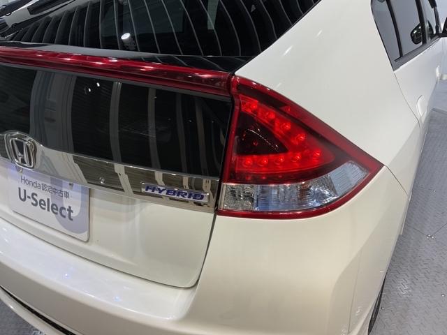 インサイトエクスクルーシブ XLインターナビセレクト Iストップ リアカメラ 横滑り防止機能 フルオートエアコン 助手席エアバック オートクルーズコントロール 運転席エアバック パワーウィンドウ ABS スマートキー ETC(10枚目)