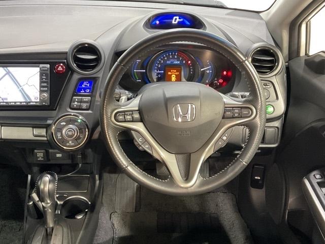 インサイトエクスクルーシブ XLインターナビセレクト Iストップ リアカメラ 横滑り防止機能 フルオートエアコン 助手席エアバック オートクルーズコントロール 運転席エアバック パワーウィンドウ ABS スマートキー ETC(12枚目)