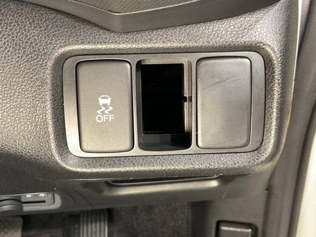 インサイトエクスクルーシブ XLインターナビセレクト Iストップ リアカメラ 横滑り防止機能 フルオートエアコン 助手席エアバック オートクルーズコントロール 運転席エアバック パワーウィンドウ ABS スマートキー ETC(25枚目)