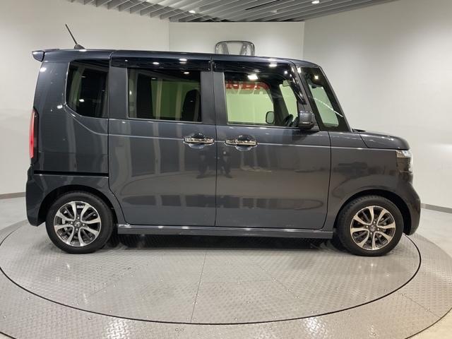 N-BOXカスタム ベースグレード CMBS Dレコ オートエアコン スマートキ LED 盗難防止装置 クルコン ETC バックカメラ フルセグTV パワーステアリング エアバッグ ESC パワーウインドウ フリーキー(8枚目)