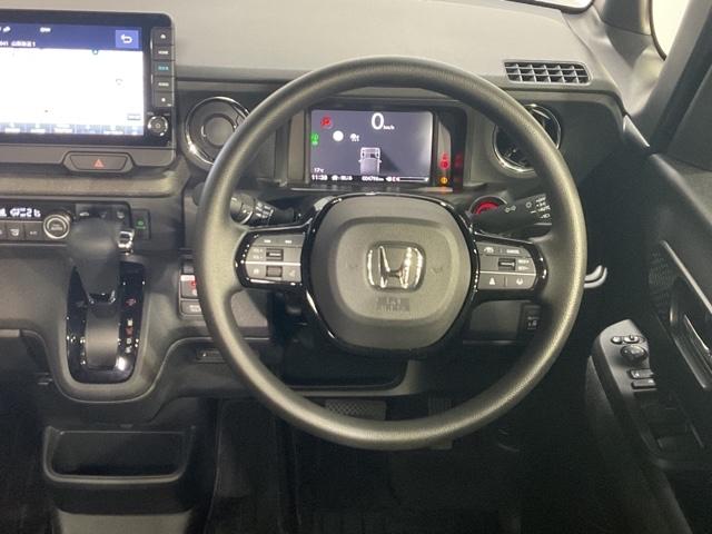 N-BOXカスタム ベースグレード CMBS Dレコ オートエアコン スマートキ LED 盗難防止装置 クルコン ETC バックカメラ フルセグTV パワーステアリング エアバッグ ESC パワーウインドウ フリーキー(13枚目)