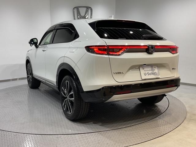 ヴェゼル e:HEVZ 衝突回避支援ブレーキ機能 スマキ フルオートエアコン Dレコ エアバッグ 両席エアバック Rカメ パワーウィンドウ LEDランプ クルーズC ナビ&TV キーレスエントリー ETC付(5枚目)