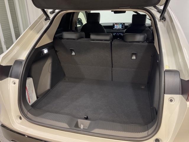 ヴェゼル e:HEVZ 衝突回避支援ブレーキ機能 スマキ フルオートエアコン Dレコ エアバッグ 両席エアバック Rカメ パワーウィンドウ LEDランプ クルーズC ナビ&TV キーレスエントリー ETC付(19枚目)