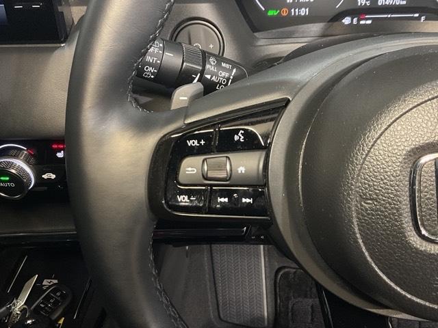 ヴェゼル e:HEVZ 衝突回避支援ブレーキ機能 スマキ フルオートエアコン Dレコ エアバッグ 両席エアバック Rカメ パワーウィンドウ LEDランプ クルーズC ナビ&TV キーレスエントリー ETC付(35枚目)