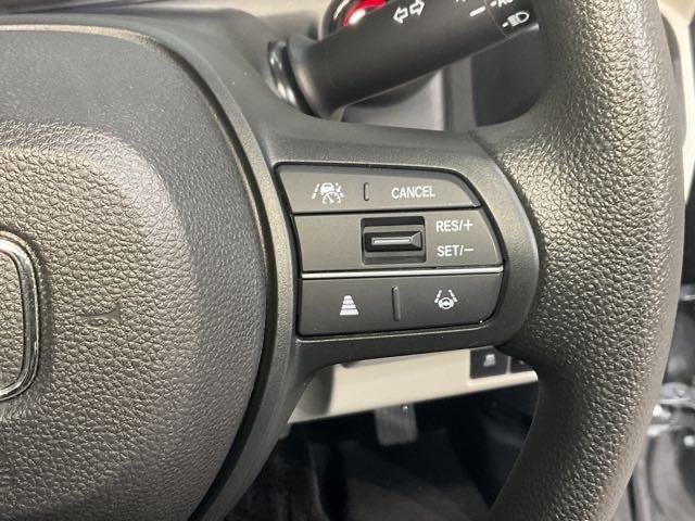 クルーズコントロールで、高速道路を走行時の負担を軽減します。