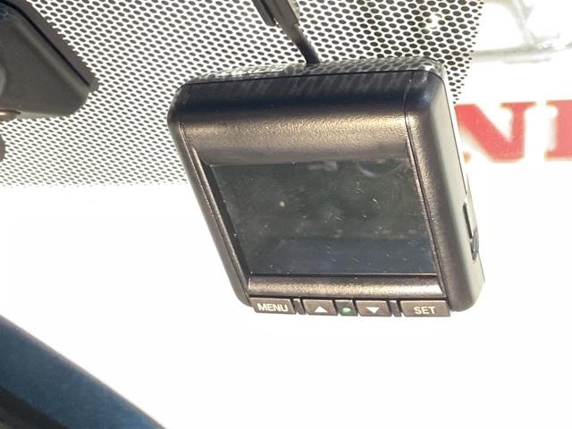 今や当たり前、純正ドラレコ（フロント）