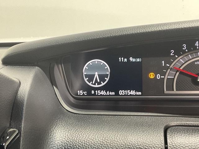 インフォメーション機能付きのメーターで快適ドライブ。