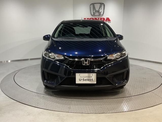 フィットハイブリッド Lパッケージ 【いまコレ+】新品フロアマット サイドエアバック LED ECON バックカメラ オートクルーズコントロール イモビライザー 1セグTV ETC ESC AUTOエアコン ABS 運転席エアバック(3枚目)