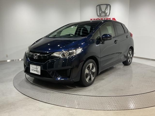 フィットハイブリッド Lパッケージ 【いまコレ+】新品フロアマット サイドエアバック LED ECON バックカメラ オートクルーズコントロール イモビライザー 1セグTV ETC ESC AUTOエアコン ABS 運転席エアバック(4枚目)