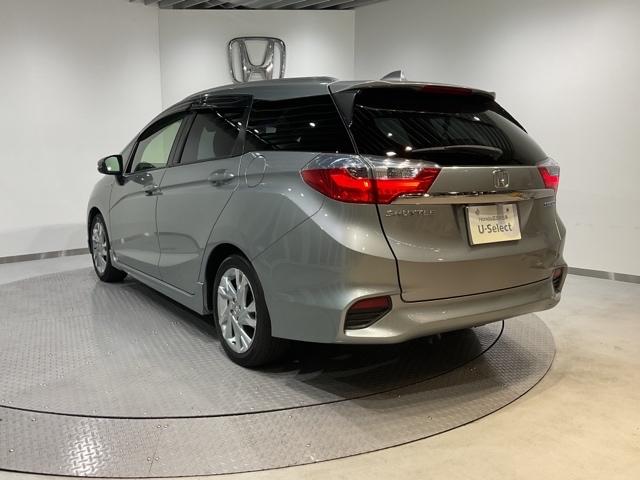 シャトル ハイブリッドZ 衝突被害軽減ブレーキ クルーズC VSA フルセグ地デジTV シートH リアカメラ キーフリ LEDライト アドバンストキー イモビ ECON ETC付き ナビTV DVD ABS(5枚目)