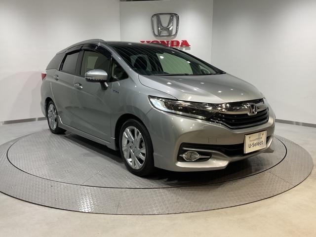 シャトル ハイブリッドZ 衝突被害軽減ブレーキ クルーズC VSA フルセグ地デジTV シートH リアカメラ キーフリ LEDライト アドバンストキー イモビ ECON ETC付き ナビTV DVD ABS(9枚目)