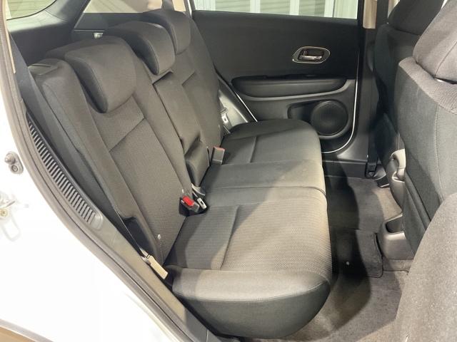 ヴェゼル ハイブリッドX リヤカメラ ETC付き Aクルーズ セキュリティアラーム VSA アイドリングSTOP ナビTV スマートキ ワンセグテレビ サイドエアバッグ DVD再生機能 LEDライト AAC(15枚目)