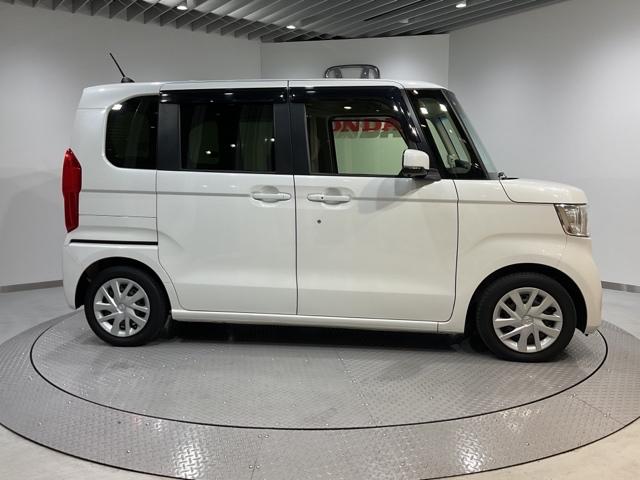 N-BOX G・Lターボホンダセンシング 【いまコレ+】新品フロアマット イモビライザー アイドルストップ バックビューモニター ターボエンジン サイドカーテンエアバック 地デジ スマートキー クルーズコントロール LED ドライブレコーダー(8枚目)