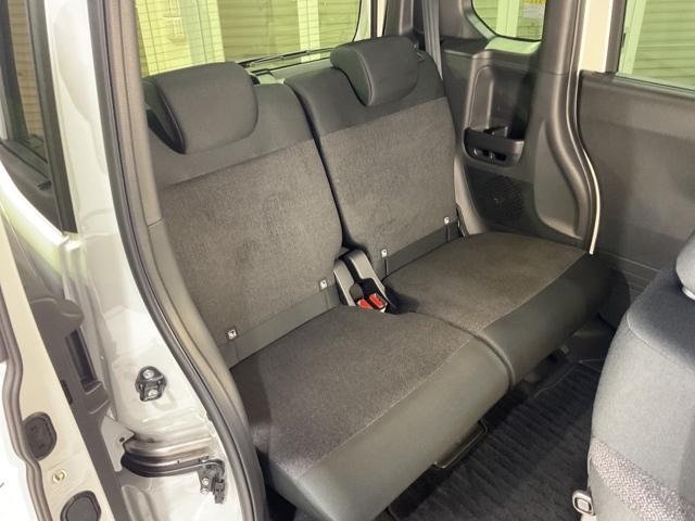 Ｎ－ＢＯＸカスタム ベースグレード　元弊社試乗車　前後誤発進抑制　両側電動ドア　シートＨ　Ｉストップ　オートエアコン　ＥＴＣ　ＬＥＤヘッド　ドラレコ　４ＷＤ　バックカメラ　盗難防止装置　エアバック　スマートキー　キーレス　横滑り防止装置（17枚目）