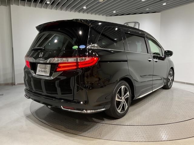 オデッセイ アブソルート・Ｘホンダセンシング　両側パワスラドア　地デジＴＶ　ＥＣＯＮ　電動シート　サイドエアバッグ　オットマン　キーフリー　ＤＶＤ再生可　クルーズコントロール　ＬＥＤヘッドライト　横滑り防止（6枚目）