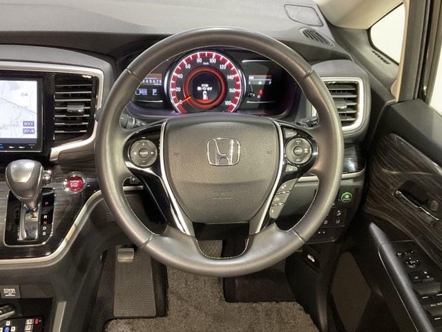 オデッセイ アブソルート・Ｘホンダセンシング　両側パワスラドア　地デジＴＶ　ＥＣＯＮ　電動シート　サイドエアバッグ　オットマン　キーフリー　ＤＶＤ再生可　クルーズコントロール　ＬＥＤヘッドライト　横滑り防止（12枚目）