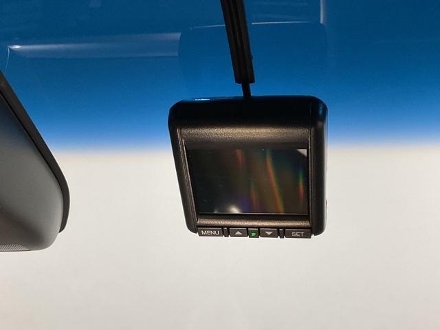 オデッセイ アブソルート・Ｘホンダセンシング　両側パワスラドア　地デジＴＶ　ＥＣＯＮ　電動シート　サイドエアバッグ　オットマン　キーフリー　ＤＶＤ再生可　クルーズコントロール　ＬＥＤヘッドライト　横滑り防止（31枚目）