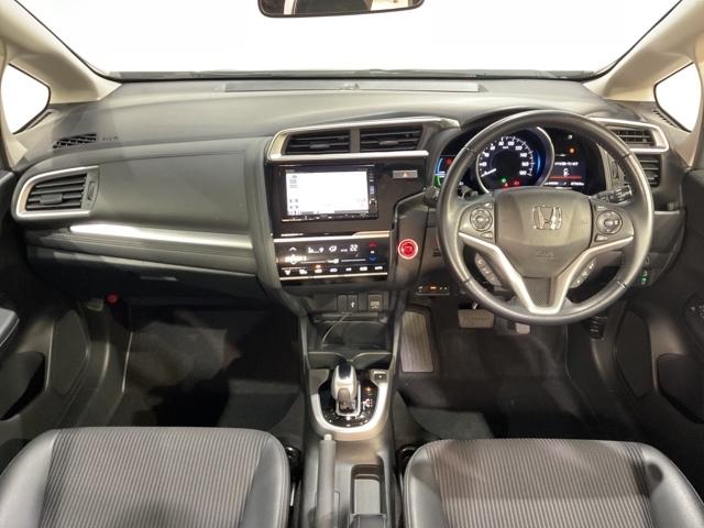 フィットハイブリッド Lホンダセンシング 【いまコレ+】新品フロアマット 軽減ブレーキ Rカメ LED サイドSRS 横滑り防止 フルセグテレビ ナビTV パワーステアリング 盗難防止装置 オートクルーズ ETC車載器 DVD再生 ABS(12枚目)