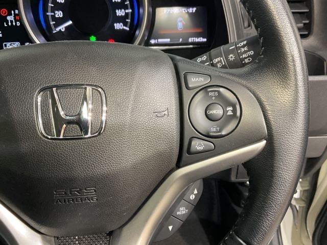 フィットハイブリッド Lホンダセンシング 【いまコレ+】新品フロアマット 軽減ブレーキ Rカメ LED サイドSRS 横滑り防止 フルセグテレビ ナビTV パワーステアリング 盗難防止装置 オートクルーズ ETC車載器 DVD再生 ABS(31枚目)