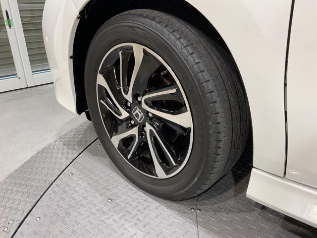 ステップワゴンスパーダ スパーダ・クールスピリット 両電動スライドドア シートH スマキー Bカメ フルセグテレビ 盗難防止システム サイドエアバック ナビTV アクティブクルーズコントロール キーフリー エアバッグ DVD(32枚目)