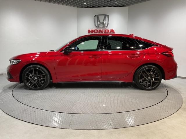 ���Ђ̓z���_�̔F�蒆�Îԃf�B�[���[�Ƃ��āA���q�l�Ɉ��S�E���S�E���K�ȃJ�[���C�t��񋟂��邱�Ƃ����񑩂��܂��B