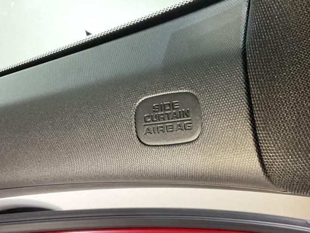 �T�C�h�J�[�e���G�A�o�b�N�t���Ŗ�����̎��ɔ����܂��B