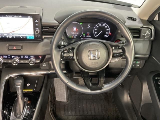 �n���h���X�C�b�`�ŁA���s�����n���h�������𗣂����ƂȂ��A���S�ɃI�[�f�B�I���R���g���[���ł��A�N���[�Y�R���g���[���ŁA�������H�𑖍s���̕��S���y�����܂��B