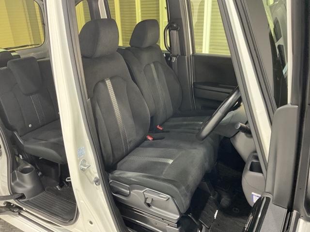 ��~�����₷���^�]�ȁB���������߂ł��ď����ȕ��ł��^�]���₷���|�W�V�������Ƃ邱�Ƃ��ł��܂��B