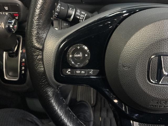 �X�e�A�����O�ŃI�[�f�B�I�\�[�X�E���ʒ������ł��܂��B