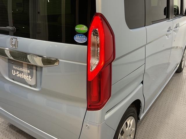 ���F���������e�[�������v�B�㑱�Ԃɂ����݂��A�s�[���B