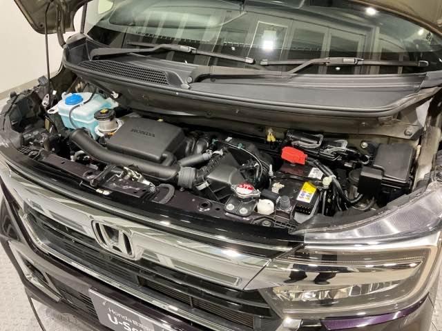 �R���p�N�g�ȃG���W�����[���ŁA������Ԃ��m�ۂ��Ă��܂��B�z���_�̂l�l�v�z�i�}���}�L�V�}���E���J�~�j�}���j�͍��ł��󂯌p����Ă��܂��B