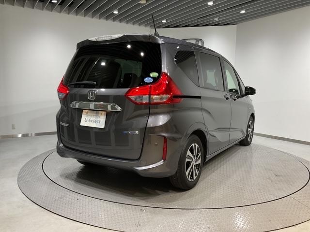 車両状態証明書付き車両です。車両状態を検査員が評価をし、結果を点数で表示しております。１台１台プロの目で事細かにチェックしている車両ですので、安心してお買い求めしていだけます。