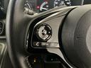 ステアリングでオーディオソース・音量調整もできます。