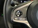 ステアリングでオーディオソース・音量調整もできます。