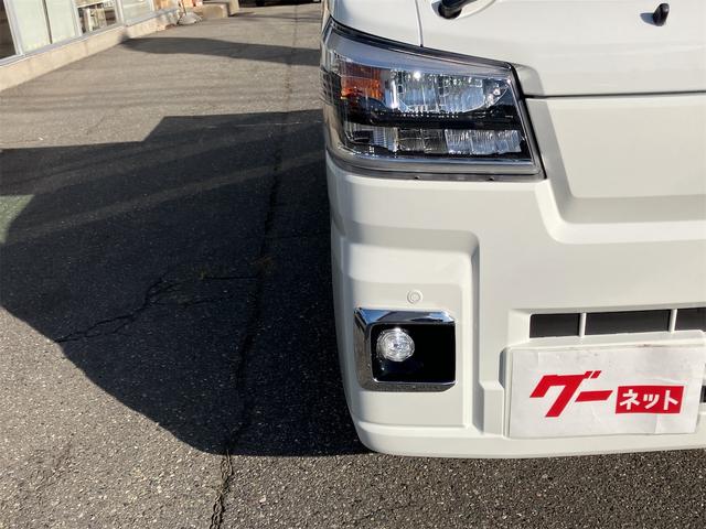 ハイゼットトラック スタンダード　農用スペシャル　４ＷＤ　ＣＶＴ　届出済未使用車　三方開　レーンアシスト　クリアランスソナー　ＬＥＤ／オートライト　オートマチックハイビーム　ＣＤ　プッシュスタート　横滑り防止　アイドリングストップ　エアコン　作業灯（6枚目）